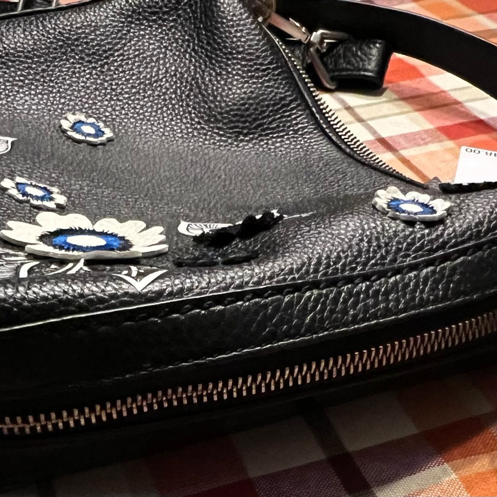 Vera Bradley Black Leather Crossbody with Leather Embellishments NWT - Picture 4 of 12